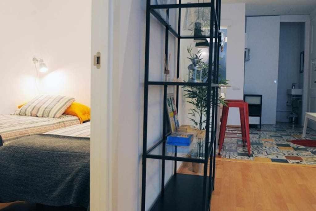 Calm Modern Apartment Барселона Екстериор снимка
